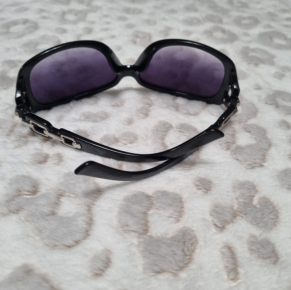 Sunglasses - Picture 6 of 7